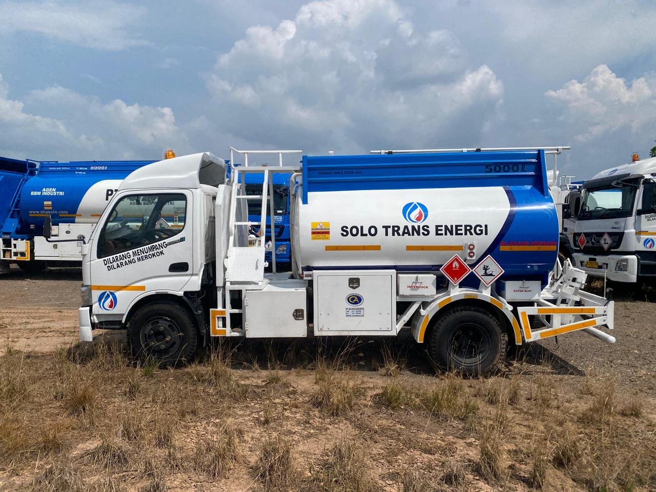 Mobil Tanki 5000 Lt